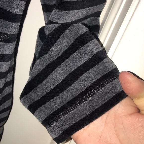 Talbots Striped Velour Cowl Neck Size Petite - Picture 4 of 7